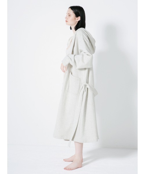 KEnTe（ケンテ）の「Basic Robe（ガウン/バスローブ・レディース・チャコールグレー/オートミール・S/M）」の4枚目の写真