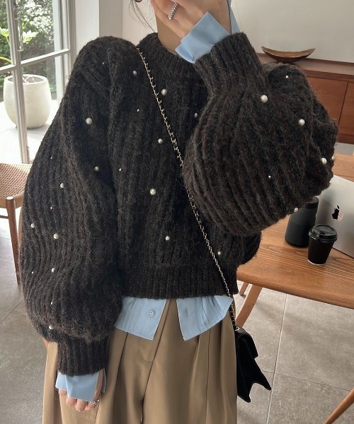 volume sleeve pearl studs short knit（ニット/セーター）｜WILLFULLY 