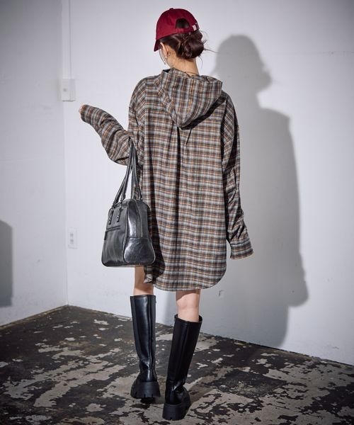 PBLIM（ページボーイリム）の「《UNISEX》チェックフーディシャツ（シャツ/ブラウス・レディース・ブラウン/ブルー・FREE）」の7枚目の写真