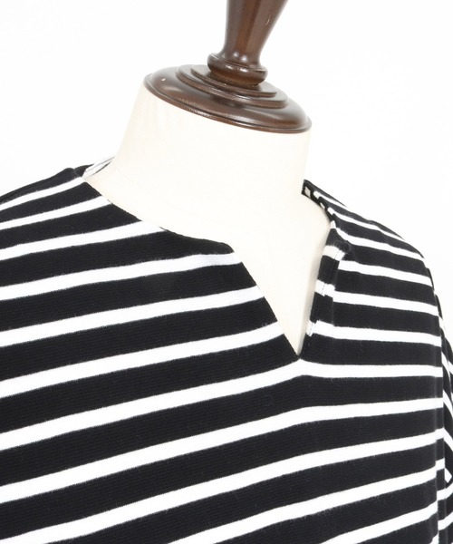 CAMBIO(カンビオ)の「mt9421- Span Fraise Border Key Neck Short Sleeve Cut sew Tシャツ(Tシャツ/カットソー・メンズ・ブラック×ホワイト/ブラック×グレー/グレー×ホワイト・S/M/L)」の9枚目の写真