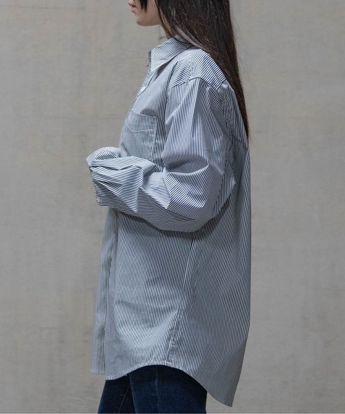 JOHN'S CLOSET（ジョンズクローゼット）の「【a】ブロードストライプ レギュラーシャツ 長袖（シャツ/ブラウス・レディース・ホワイト/ブルー/ブラック・LARGE/MEDIUM）」の10枚目の写真