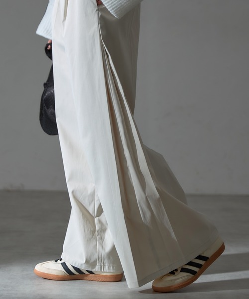 each(イーチ)の「サイドプリーツタック入りワイドパンツ(その他パンツ・レディース・アイボリー/カーキ/ブラック・M)」の19枚目の写真