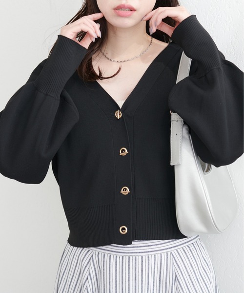 natural couture(ナチュラルクチュール)の「プチプラハトメバー釦カーデ(カーディガン/ボレロ・レディース・ライトグレー/ラベンダー/ネイビー/グレイッシュベージュ/サックスブルー/ブラック/チャコールグレー/アイボリー・FREE)」の9枚目の写真