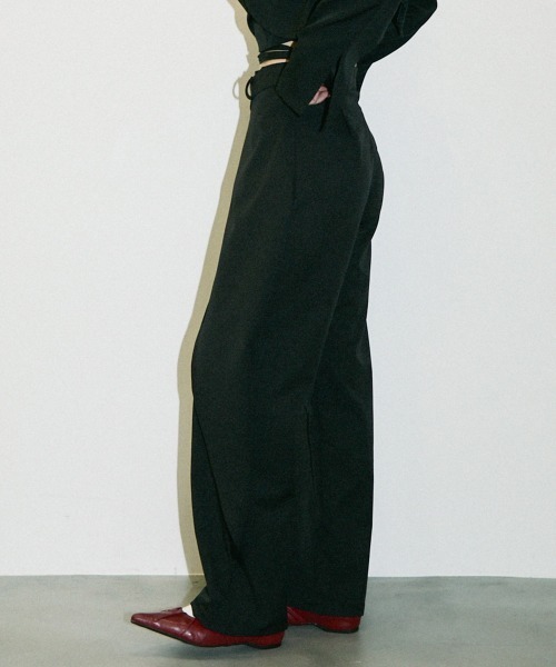 Clum(クルム)の「asymmetry wrap slacks pants / アシンメトリーラップスラックスパンツ(スラックス・レディース・ブラック/ブラウン・SMALL/MEDIUM)」の4枚目の写真