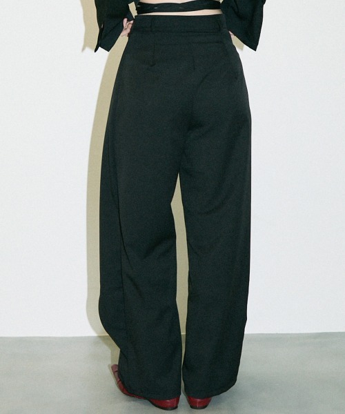 Clum(クルム)の「asymmetry wrap slacks pants / アシンメトリーラップスラックスパンツ(スラックス・レディース・ブラック/ブラウン・SMALL/MEDIUM)」の5枚目の写真
