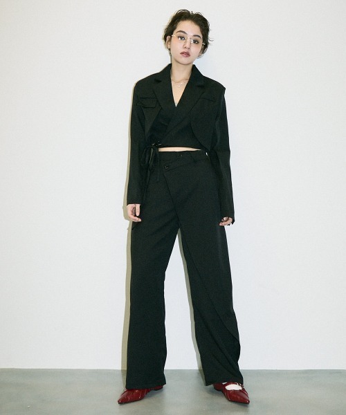 Clum(クルム)の「asymmetry wrap slacks pants / アシンメトリーラップスラックスパンツ(スラックス・レディース・ブラック/ブラウン・SMALL/MEDIUM)」の7枚目の写真