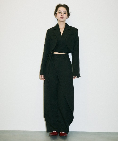 Clum(クルム)の「asymmetry wrap slacks pants / アシンメトリーラップスラックスパンツ(スラックス・レディース・ブラック/ブラウン・SMALL/MEDIUM)」の8枚目の写真