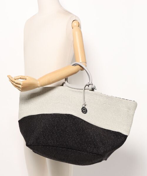 marco masi(マルコマージ)の「【MARCO MASI】レザーハンドルラフィアバッグ(Q56342)(トートバッグ・レディース・ブラック系その他/キャメル・ALL)」の6枚目の写真
