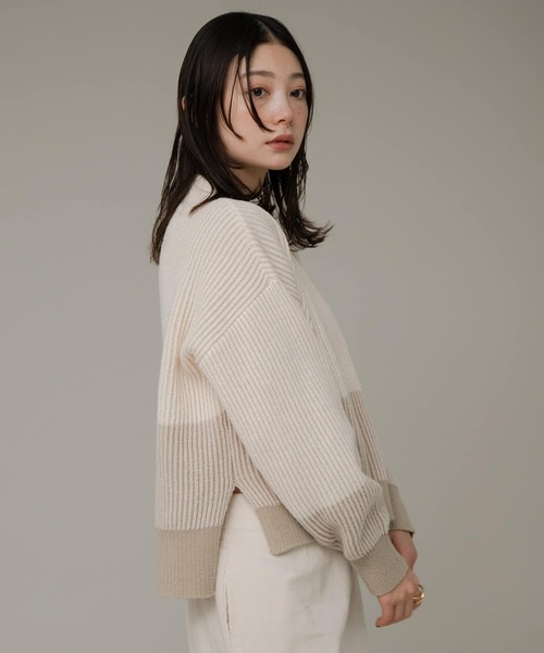 URBAN RESEARCH Sonny Label(アーバンリサーチサニーレーベル)の「バイカラー畦ニット(ニット/セーター・レディース・ベージュ/グレー/ブルー・FREE)」の21枚目の写真
