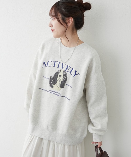 continuer de NICE CLAUP(コンティニューデナイスクラップ)の「わんこ相良刺繍スウェット(スウェット・レディース・オートミール/スミクロ/オフホワイト/ブルー・FREE)」の3枚目の写真