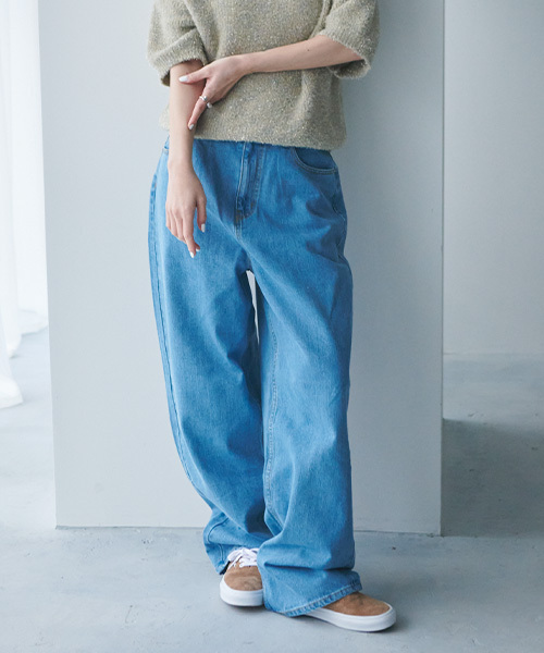 LUKU nari(ルクナーリ)の「デニムワイドテーパードパンツ(デニムパンツ・レディース・ブラック/オフホワイト/サックスブルー・S/M/L)」の3枚目の写真