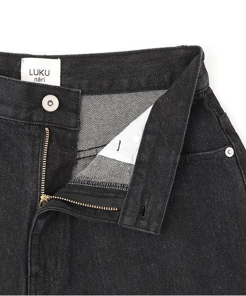 LUKU nari(ルクナーリ)の「デニムワイドテーパードパンツ(デニムパンツ・レディース・ブラック/オフホワイト/サックスブルー・S/M/L)」の10枚目の写真