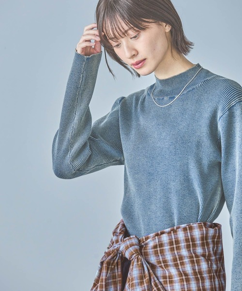 LAKOLE(ラコレ)の「デニムライクリブニット / 319098(ニット/セーター・レディース・コーラル/ブラック/ブルー・FREE)」の2枚目の写真