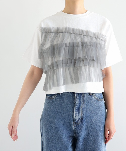 andme(アンドミー)の「フリルチュールドッキングビスチェ風トップス(Tシャツ/カットソー・レディース・ホワイト×ホワイト/ホワイト×ライトグレー/ホワイト×ピンク/チャコールグレー×ブラック・M)」の5枚目の写真