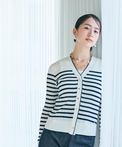 Audie a Muses（オーディアミューズ）の「マリンボーダーカーディガン（ニット/セーター・レディース・ブラック/オフホワイト・42/38）」の2枚目の写真