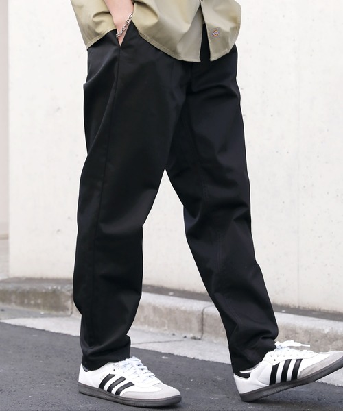 Dickies(ディッキーズ)の「Dickies TCツイル/デニムテーパードイージーパンツ(その他パンツ・メンズ・ブラック系/チャコール/ブラック/カーキ/ベージュ/ブルー系・M/LL/L)」の2枚目の写真