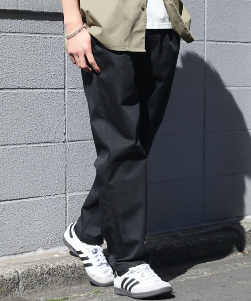 Dickies(ディッキーズ)の「Dickies TCツイル/デニムテーパードイージーパンツ(その他パンツ・メンズ・ブラック系/チャコール/ブラック/カーキ/ベージュ/ブルー系・M/LL/L)」の9枚目の写真