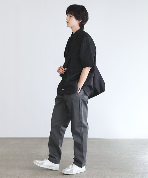 Dickies(ディッキーズ)の「Dickies TCツイル/デニムテーパードイージーパンツ(その他パンツ・メンズ・ブラック系/チャコール/ブラック/カーキ/ベージュ/ブルー系・M/LL/L)」の19枚目の写真