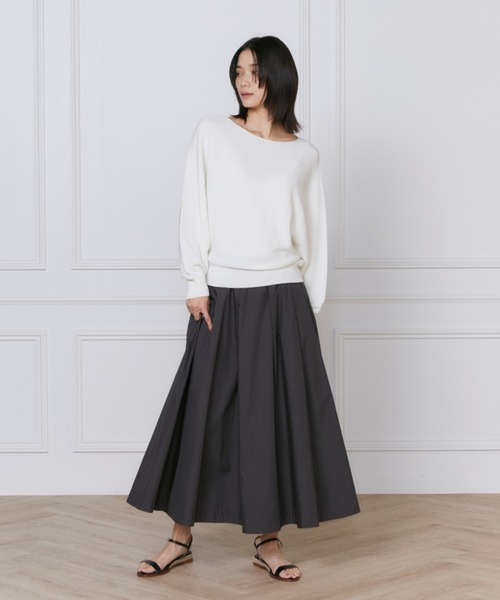 INED（イネド）の「タフタロングタックスカート（スカート・レディース・チャコールグレー/ベージュ・9号/11号/7号）」の4枚目の写真
