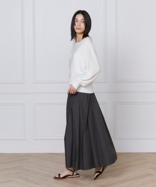 INED（イネド）の「タフタロングタックスカート（スカート・レディース・チャコールグレー/ベージュ・9号/11号/7号）」の5枚目の写真