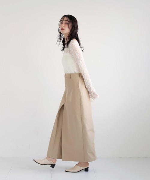 【OFF WHITE】<ASTRAET> レース バックオープン カットソー ASTRAET＞ レース バックオープン カットソー