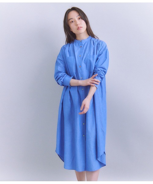 SIPULI（シプリ）の「Slab Yarn Cotton Lawn ボリュームシャツドレス（ワンピース・レディース・ブルー/ホワイト・2）」の2枚目の写真