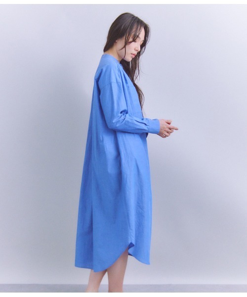 SIPULI（シプリ）の「Slab Yarn Cotton Lawn ボリュームシャツドレス（ワンピース・レディース・ブルー/ホワイト・2）」の14枚目の写真