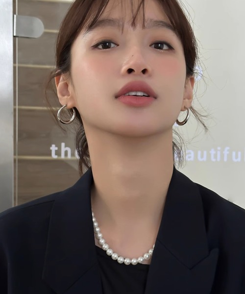 pyornim(ピョルニム)の「大きめフープピアス(ピアス(両耳用)・レディース・ゴールド/シルバー・F)」の5枚目の写真
