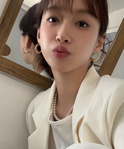 pyornim(ピョルニム)の「大きめフープピアス(ピアス(両耳用)・レディース・ゴールド/シルバー・F)」の9枚目の写真