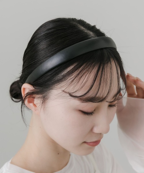 SMELLY（スメリー）の「シンプルカチューシャ（カチューシャ・レディース・ブラック・-）」の2枚目の写真