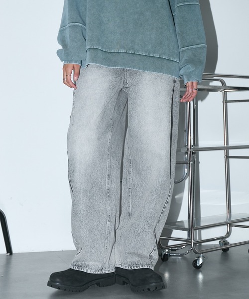 Anchor Smith(アンカー スミス)の「ヴィンテージオーバーダイ加工バレルデニムパンツ(デニムパンツ・レディース・インディゴブルー/ブラック系/ライトブルー/ブラック/グレー・S/M/L)」の4枚目の写真