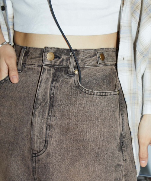 Anchor Smith（アンカー スミス）の「ヴィンテージオーバーダイ加工バレルデニムパンツ（デニムパンツ・レディース・インディゴブルー/ブラック系/ライトブルー/ブラック・S/M/L）」の5枚目の写真