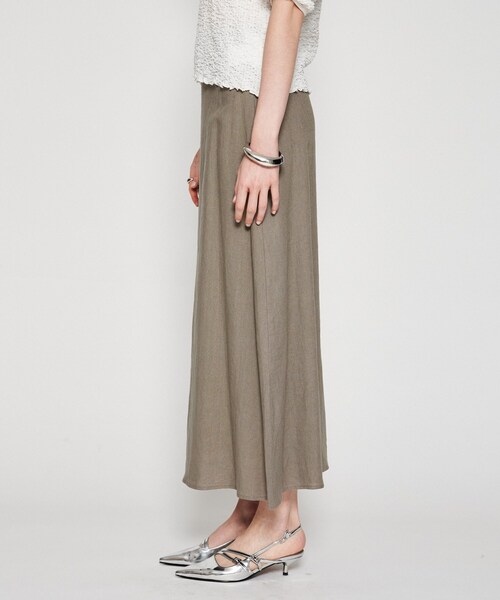 cloenc（クロエンス）の「【手洗い可】リネンブレンドフレアスカート（スカート・レディース・カーキ/オフホワイト/ブラック・01/02/03）」の8枚目の写真