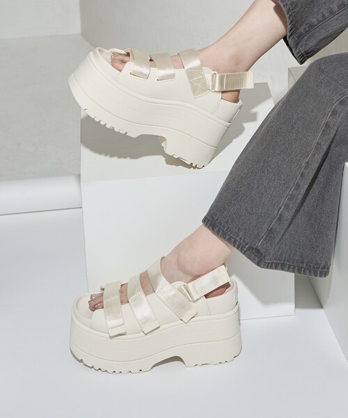 大人気★UGG GoldenRise/ゴールデンライズ★プラットフォーム UGG アグ サンダル レディース 1167431 W GOLDENRISE ゴールデン