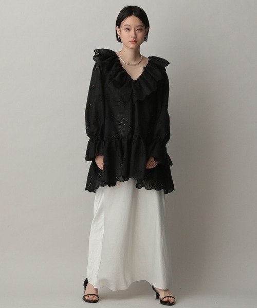 アパートバイローリーズ　　エンブロイダリーフリルワンピース セール】エンブロイダリーフリルワンピース（チュニック）｜A