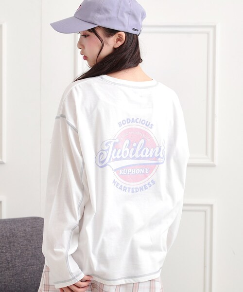 PINK-latte(ピンクラテ)の「◆配色ステッチロンT(Tシャツ/カットソー・キッズ・ライトグレー/ダークグリーン/ライトベージュ/オフホワイト/ブラック・13/16/15 /14)」の2枚目の写真