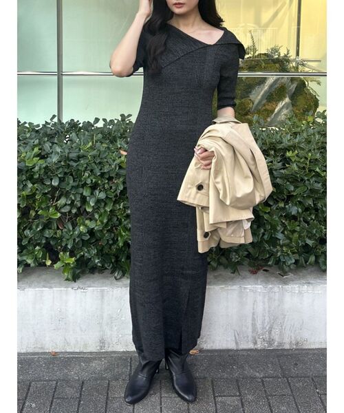 LAGUNAMOON（ラグナムーン）の「アシメネックリブハーフスリーブニットワンピース（ワンピース・レディース・アイボリー/ブラック/ライトグレー・MEDIUM/SMALL）」の21枚目の写真