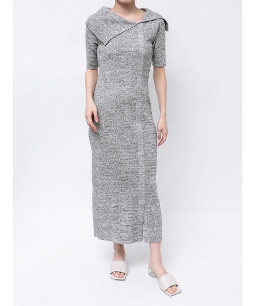 LAGUNAMOON（ラグナムーン）の「アシメネックリブハーフスリーブニットワンピース（ワンピース・レディース・アイボリー/ブラック/ライトグレー・MEDIUM/SMALL）」の10枚目の写真