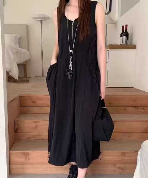 H.TOKYO（エイチトウキョウ）の「ナイロンジャンパースカート（ジャンパースカート・レディース・ブラック/グレー/ベージュ・FREE）」の2枚目の写真