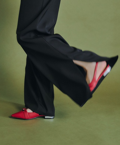 et.UNiVER(エトユニベール)の「strap overlay pumps(パンプス・レディース・レッド/シルバー/ブラック/ゴールド・LL/S/M/L)」の10枚目の写真
