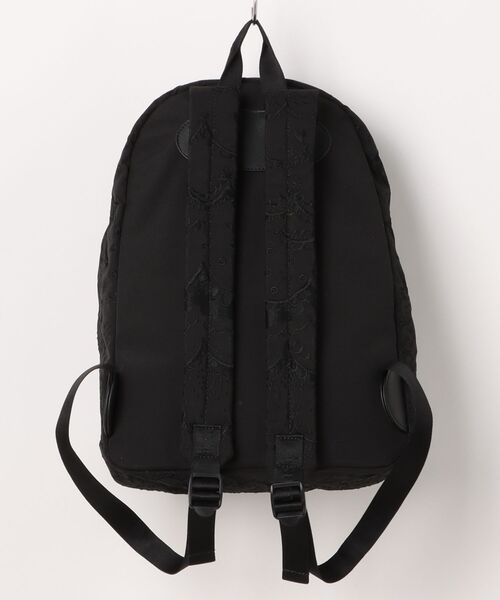 tsumori chisato CARRY(ツモリチサトキャリー)の「リュック ツモリチサト スカラップ(バックパック/リュック・レディース・ベージュ/グリーン/ブラック・FREE)」の4枚目の写真