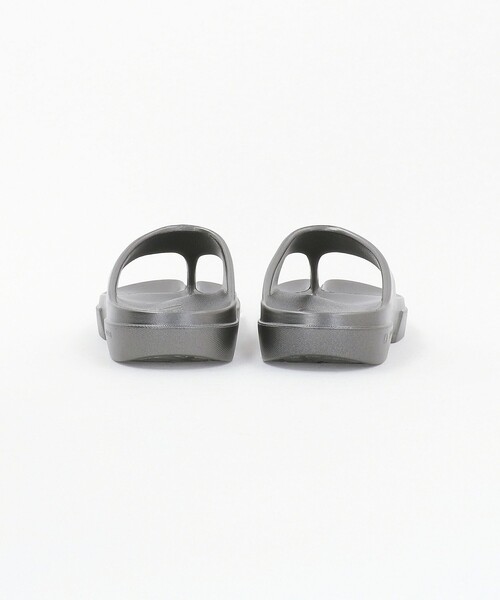 PAES（ペイズ）の「＜PAES＞FLIPFLOP COATING サンダル（サンダル・レディース・シルバー/ダークブラウン/ホワイト・23cm/24cm/25cm）」の11枚目の写真