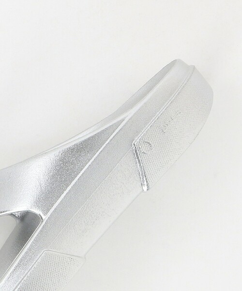 PAES（ペイズ）の「＜PAES＞FLIPFLOP COATING サンダル（サンダル・レディース・シルバー/ダークブラウン/ホワイト・23cm/24cm/25cm）」の19枚目の写真