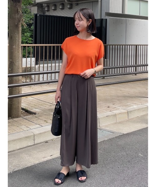 grove（グローブ）の「【嬉しい機能付き】やわらかドライタッチフレンチスリーブニット（ニット/セーター・レディース・ベージュ/オレンジ/ブラック/ブルーグリーン/オフホワイト/ホワイト系5・02/03/01/04/05）」の11枚目の写真