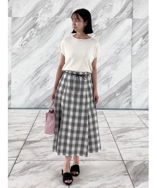 grove（グローブ）の「【嬉しい機能付き】やわらかドライタッチフレンチスリーブニット（ニット/セーター・レディース・ベージュ/オレンジ/ブラック/ブルーグリーン/オフホワイト/ホワイト系5・02/03/01/04/05）」の7枚目の写真