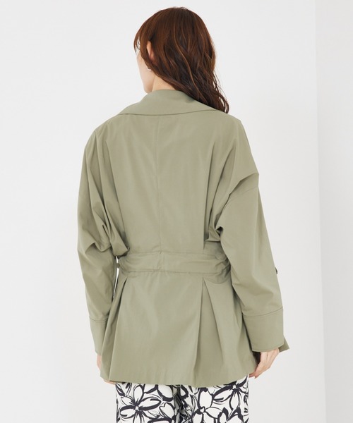 qualite（カリテ）の「【撥水/接触冷感】ボックスタックダブルジャケット（トレンチコート・レディース・アイボリー/カーキ・38/36）」の9枚目の写真