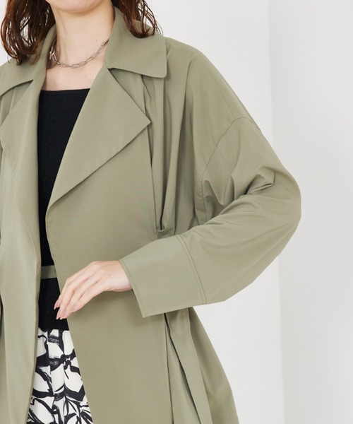 qualite（カリテ）の「【撥水/接触冷感】ボックスタックダブルジャケット（トレンチコート・レディース・アイボリー/カーキ・38/36）」の11枚目の写真