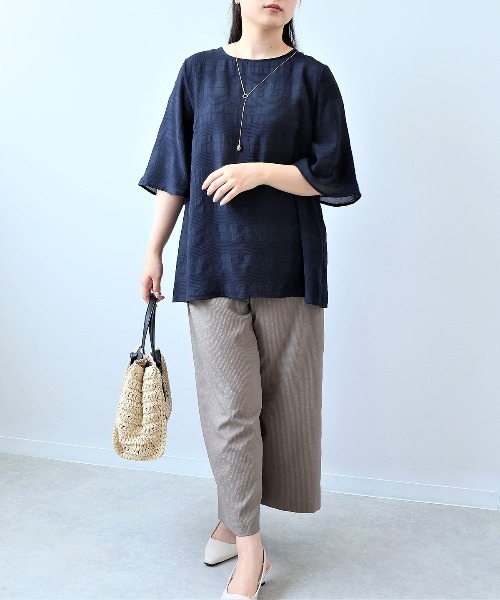 fleur by mint breeze(フルールバイミントブリーズ)の「【接触冷感】【L~5L 大きいサイズ】ドビーチェックバックフリルブラウス 半袖 春夏(シャツ/ブラウス・レディース・ライトグレー/オレンジ/ネイビー・3L/4L/5L/LL/L)」の14枚目の写真