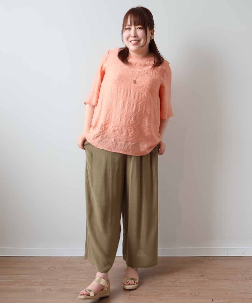 fleur by mint breeze(フルールバイミントブリーズ)の「【接触冷感】【L~5L 大きいサイズ】ドビーチェックバックフリルブラウス 半袖 春夏(シャツ/ブラウス・レディース・ライトグレー/オレンジ/ネイビー・3L/4L/5L/LL/L)」の4枚目の写真