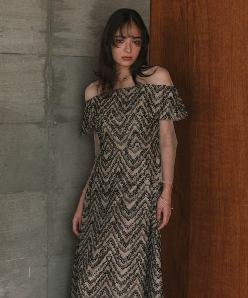 Callarus（カラルス）の「カットブローシェレースデザインワンピースドレス〔Callarus〕（ドレス・レディース・グレー/ベージュ/ブルーグレー・M/LL/L）」の17枚目の写真